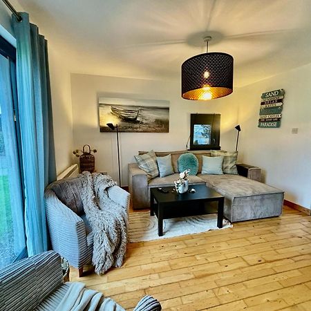Sea Whispers - My Charming Costal Retreat In Youghal Zewnętrze zdjęcie