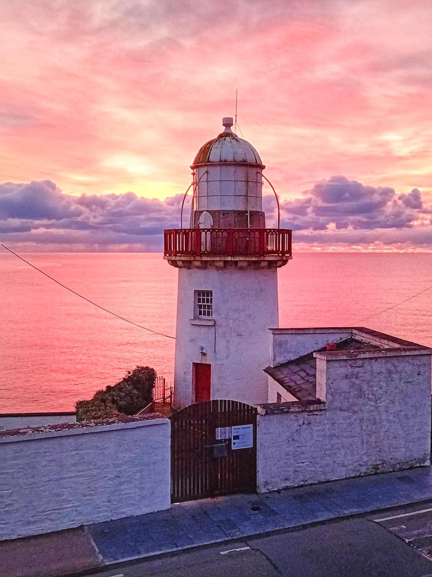 Sea Whispers - My Charming Costal Retreat In Youghal Zewnętrze zdjęcie