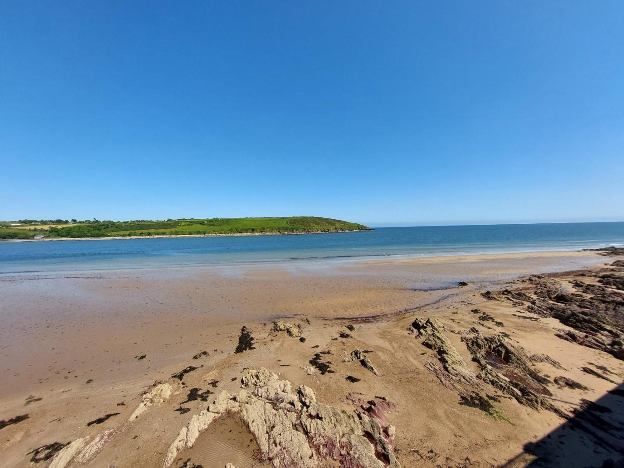 Sea Whispers - My Charming Costal Retreat In Youghal Zewnętrze zdjęcie