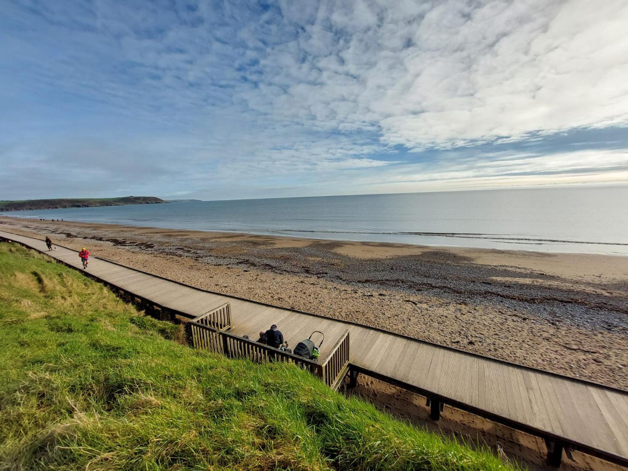 Sea Whispers - My Charming Costal Retreat In Youghal Zewnętrze zdjęcie