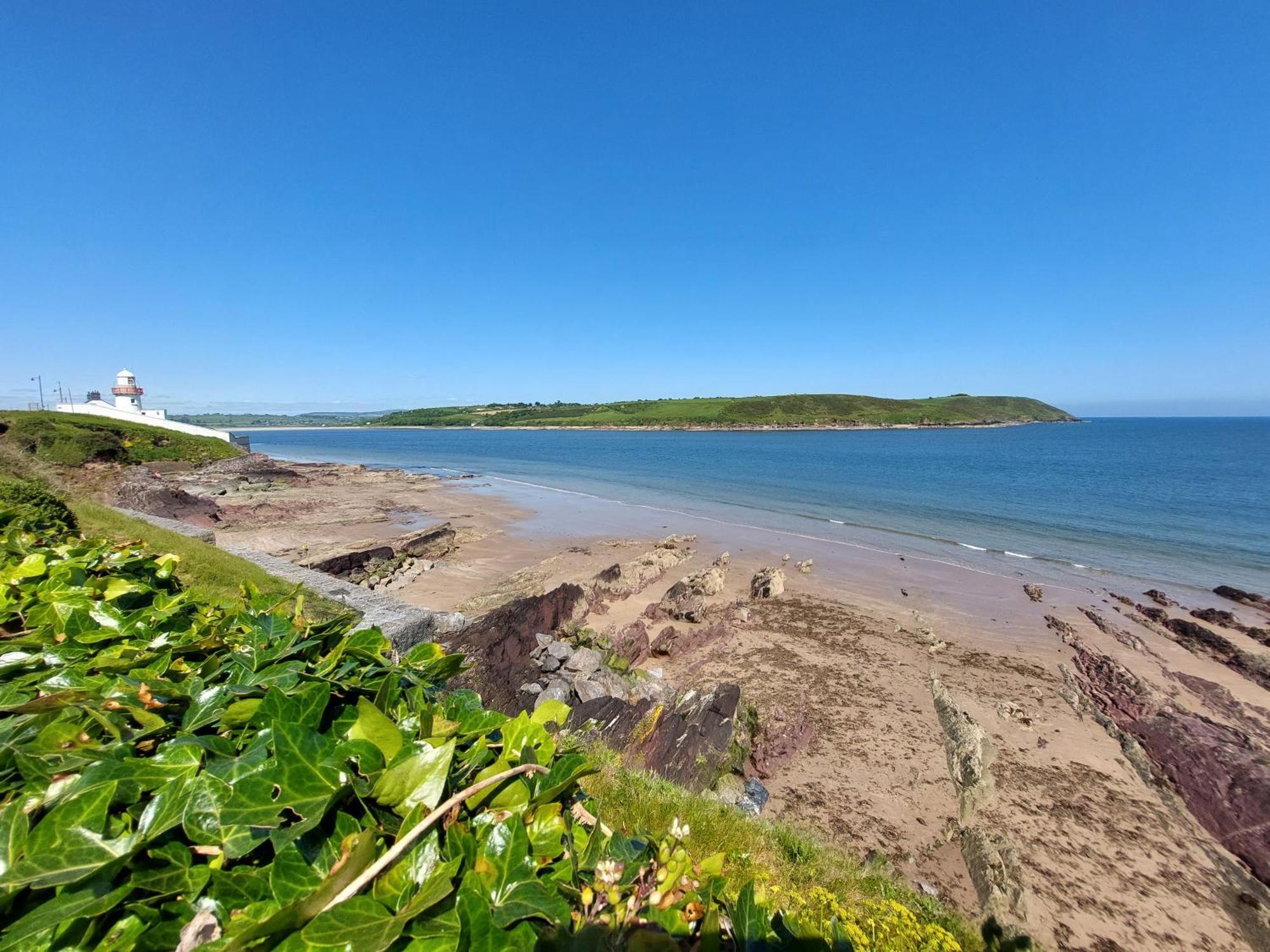 Sea Whispers - My Charming Costal Retreat In Youghal Zewnętrze zdjęcie