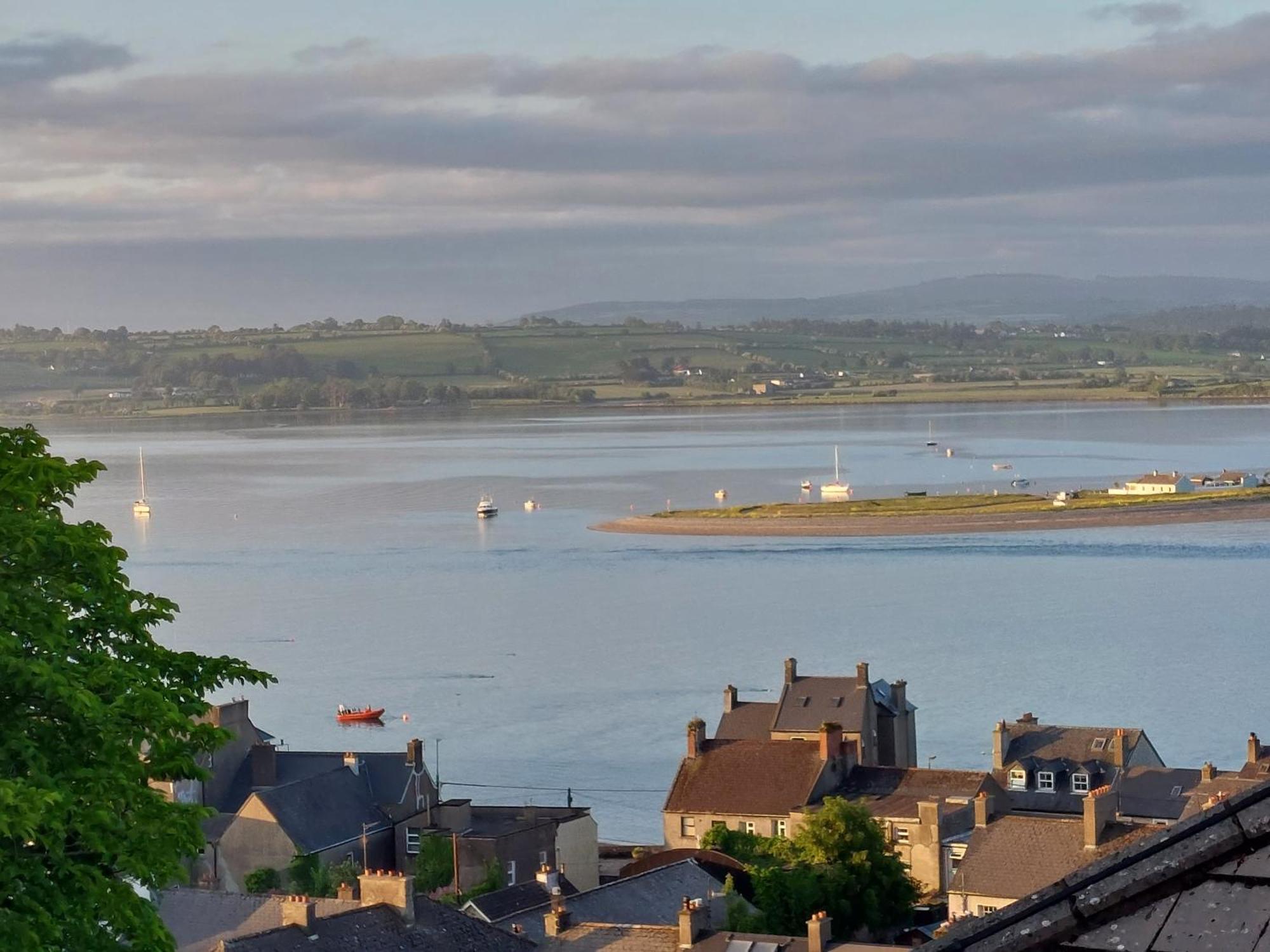 Sea Whispers - My Charming Costal Retreat In Youghal Zewnętrze zdjęcie