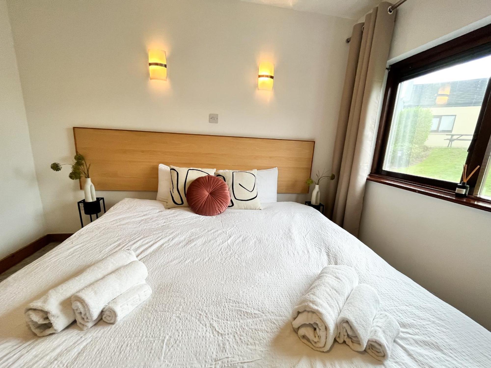 Sea Whispers - My Charming Costal Retreat In Youghal Zewnętrze zdjęcie